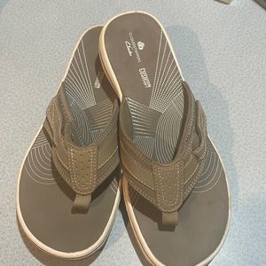 Womens sandals